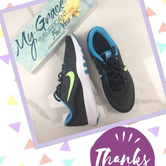 Nike Shoes - NIKE TRAINING FLEX TR 7 Sneakers Size 8